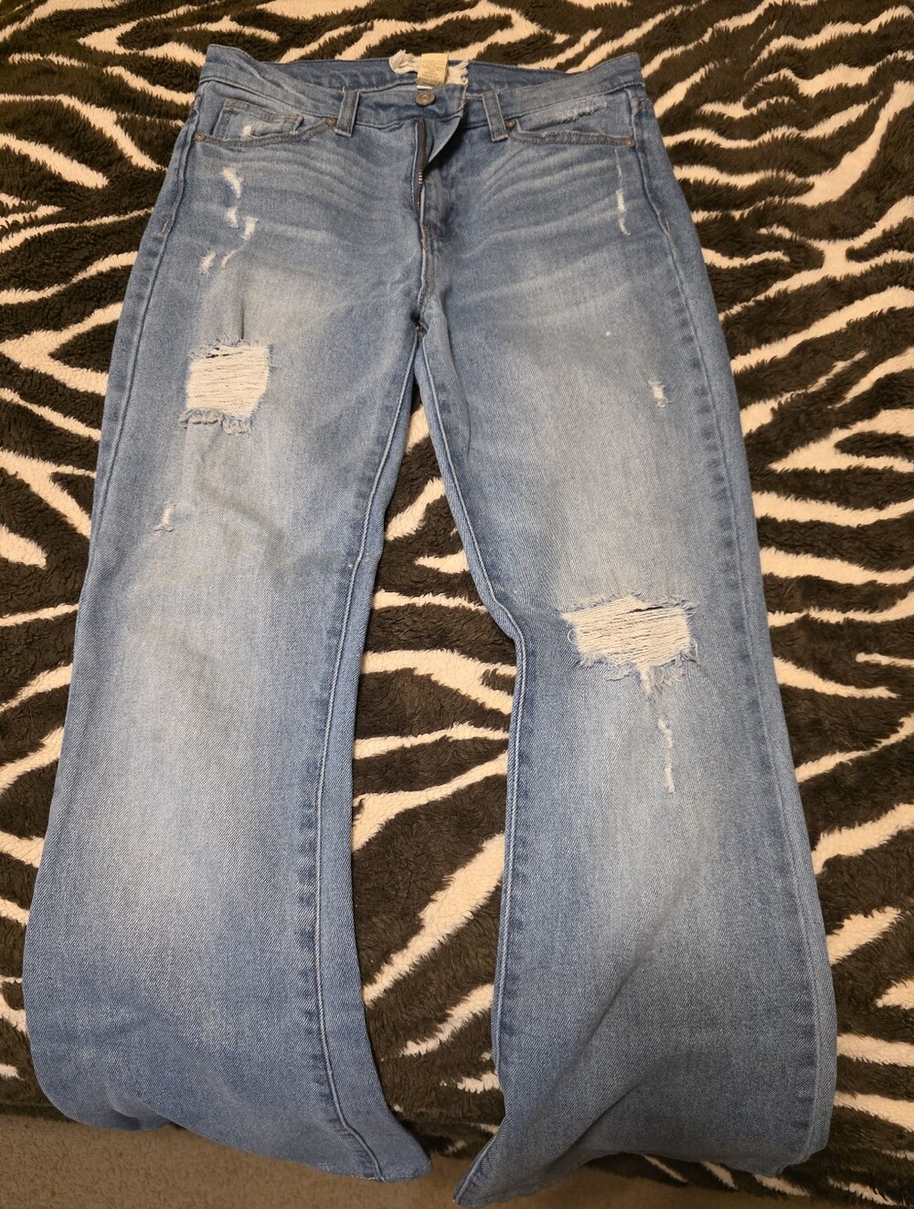 Light Blue Distressed Women's Jeans